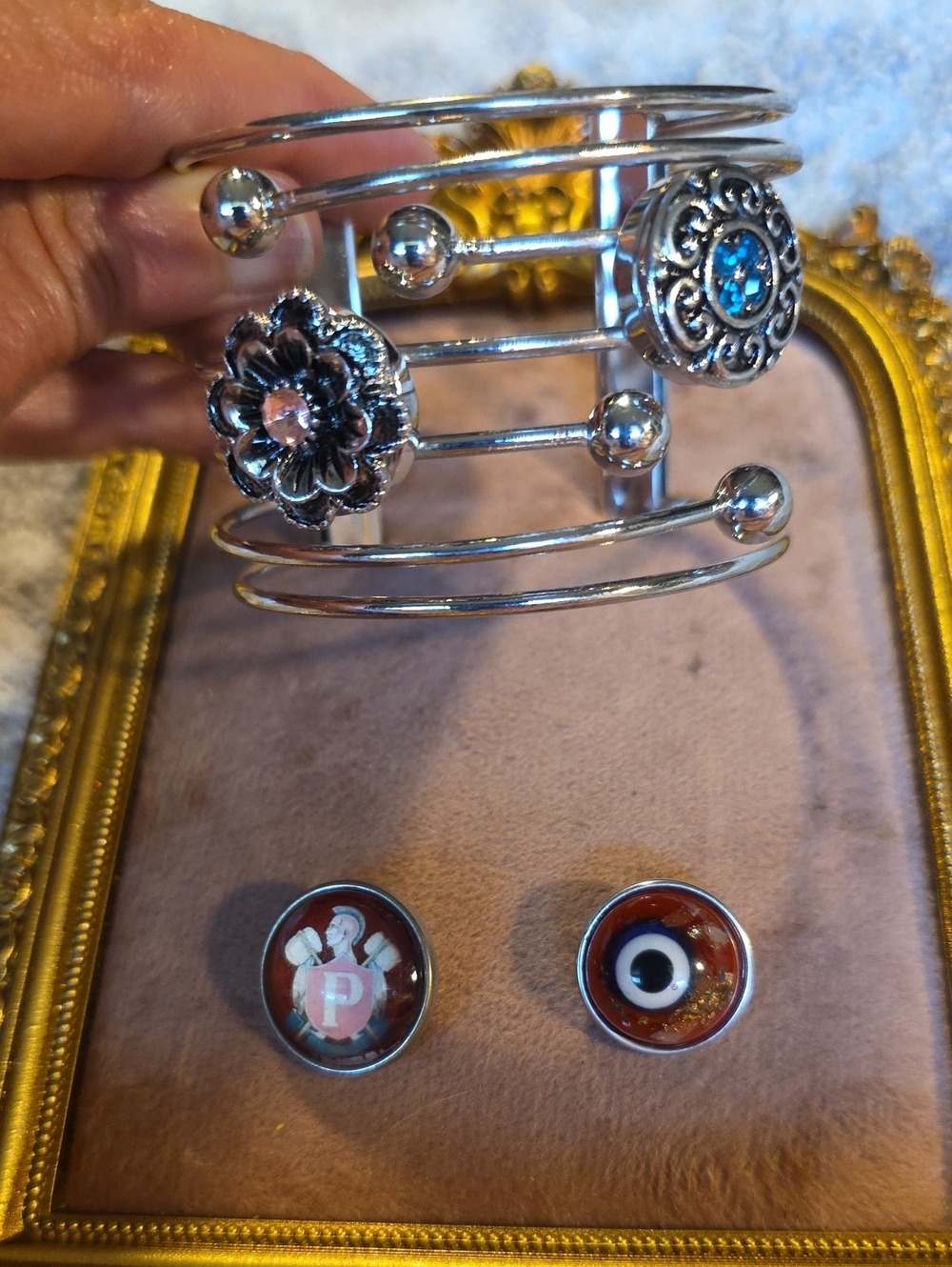 Interchangeable Snap Cuff Bracelet Set Silver Tone Blue & Pink Gems With 4 Snaps